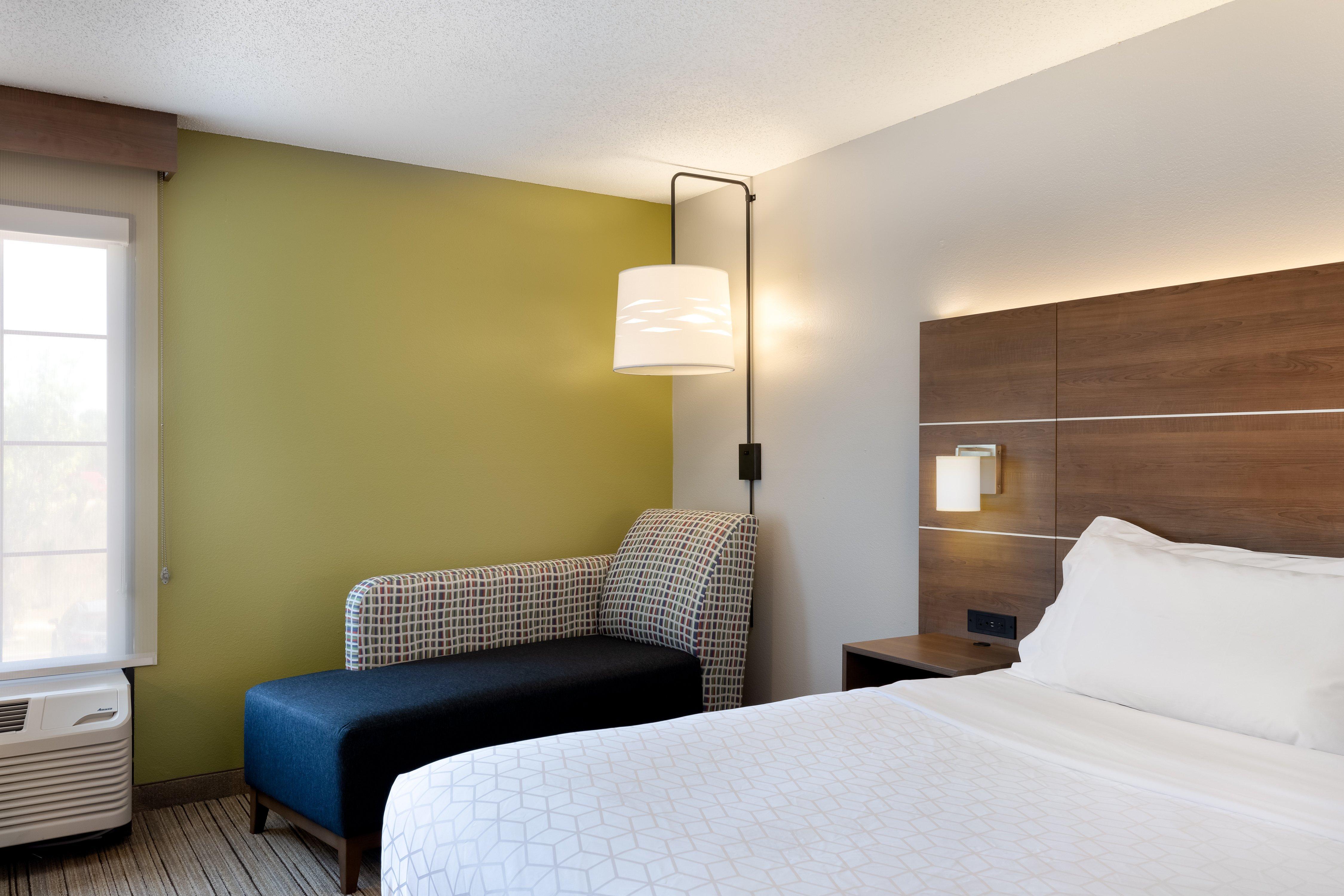 Holiday Inn Express & Suites Milton East I-10 By Ihg Exterior photo